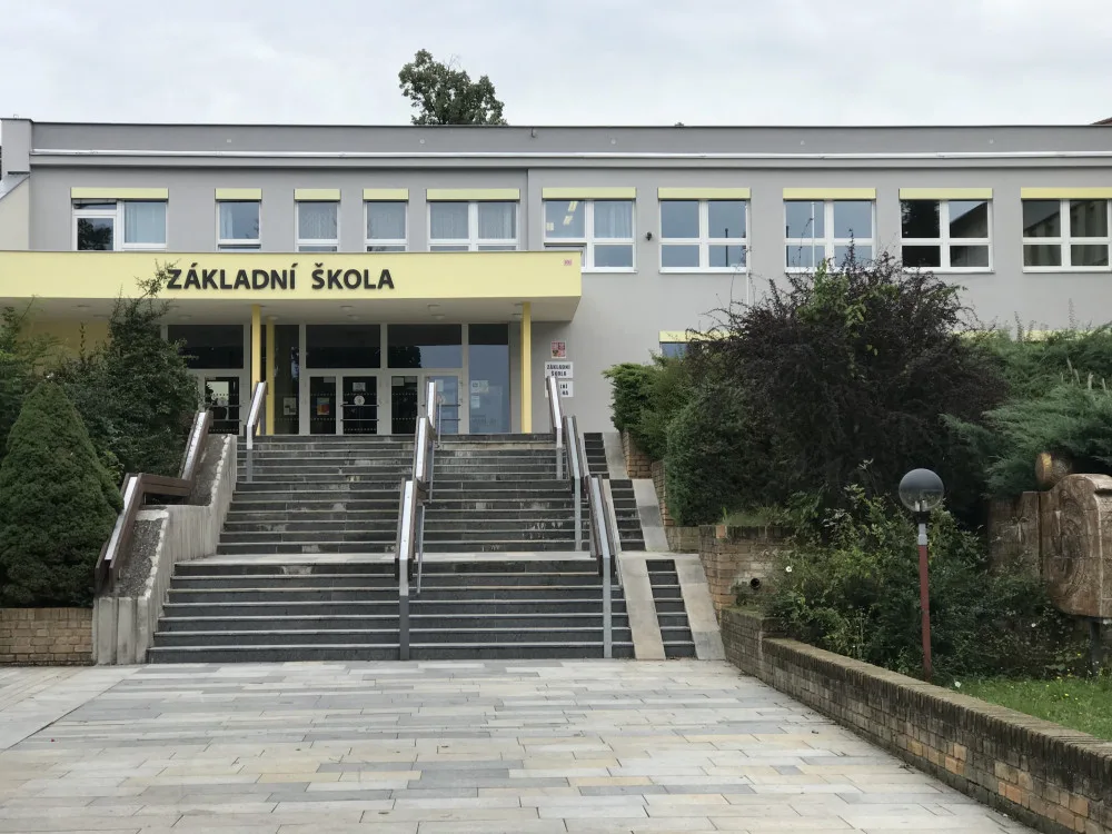 Do nového školního roku vstoupila Základní škola v Hluboké nad Vltavou s několika novinkami investičního i výukového charakteru.