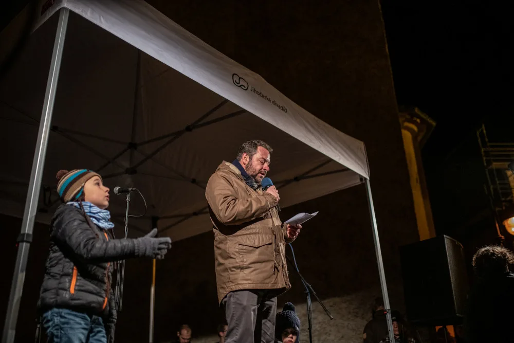 I v Budějcích si lidé připomněli Den boje za svobodu a demokracii