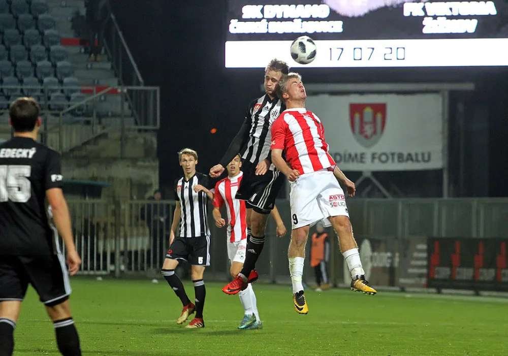 Dynamo přejelo Žižkov a přezimuje na prvním místě
