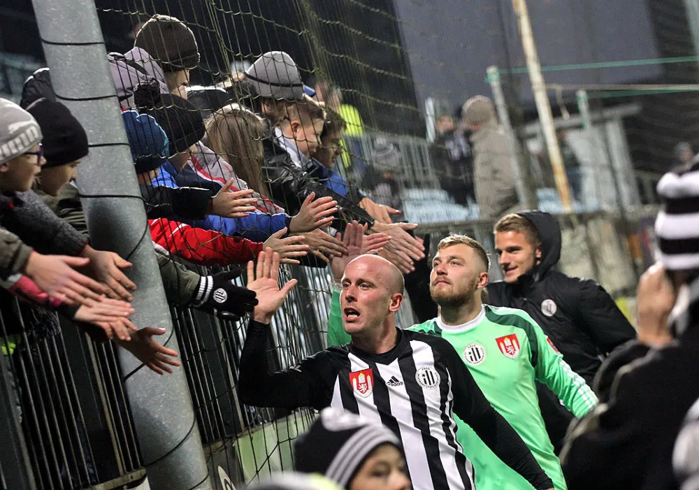Dynamo přejelo Žižkov a přezimuje na prvním místě