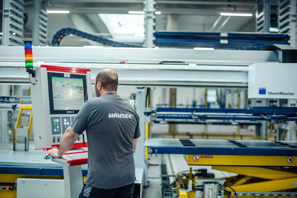 Hauser nabídne zkušeným zámečníkům 45 tisíc korun