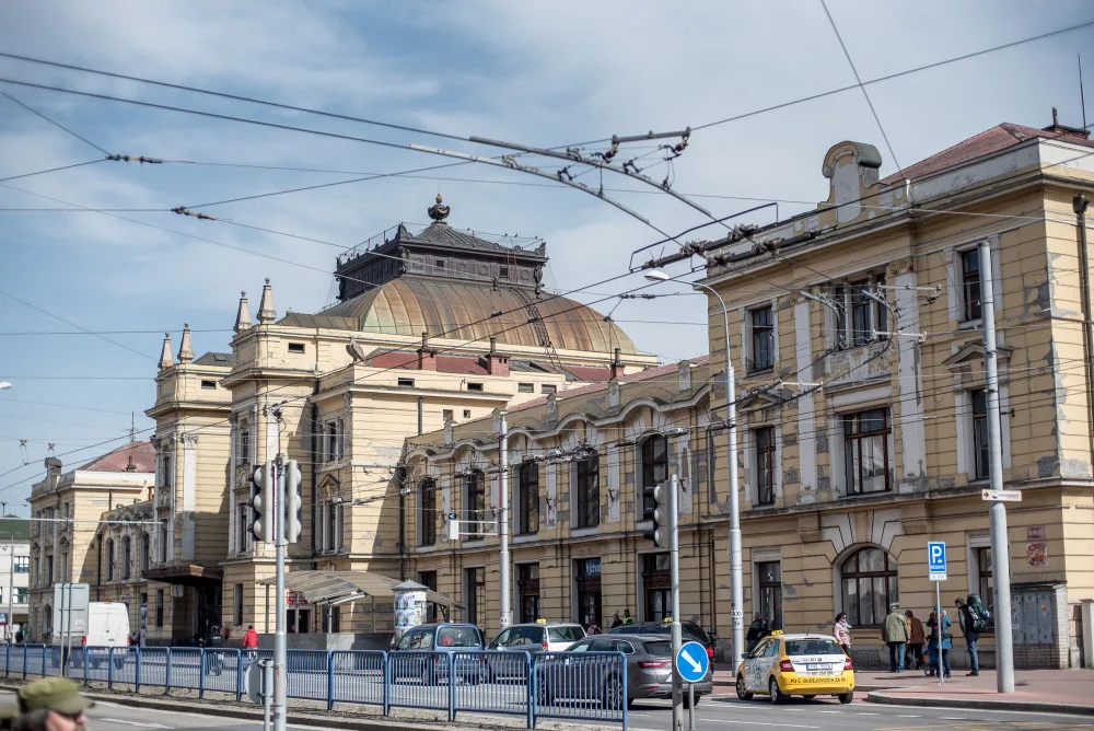 Vlakové nádraží