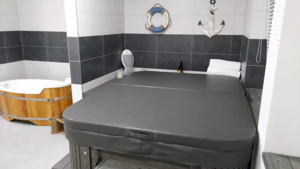 Rodinný wellness Salon King nabídne unikátní solnou finskou saunu i větší solnou jeskyni