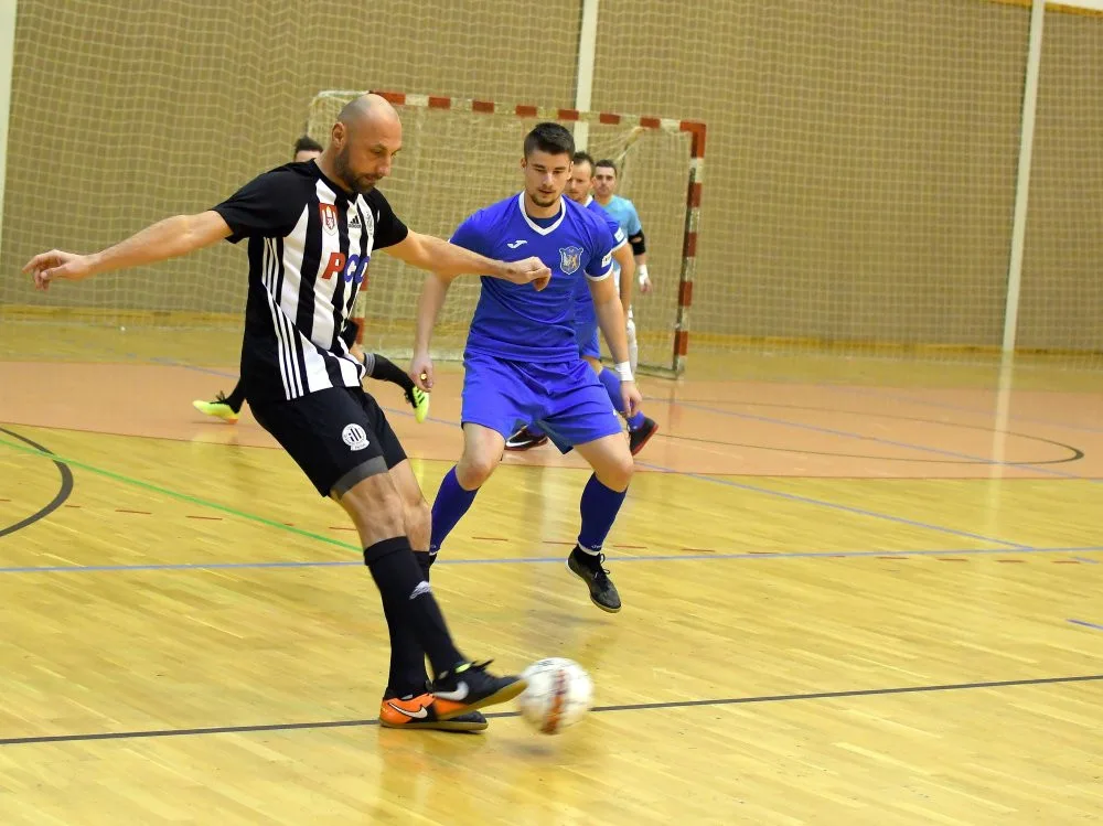 Futsalisté Dynama ve šlágru o postupové šance udolali Kladno. Nastříleli už sto gólů