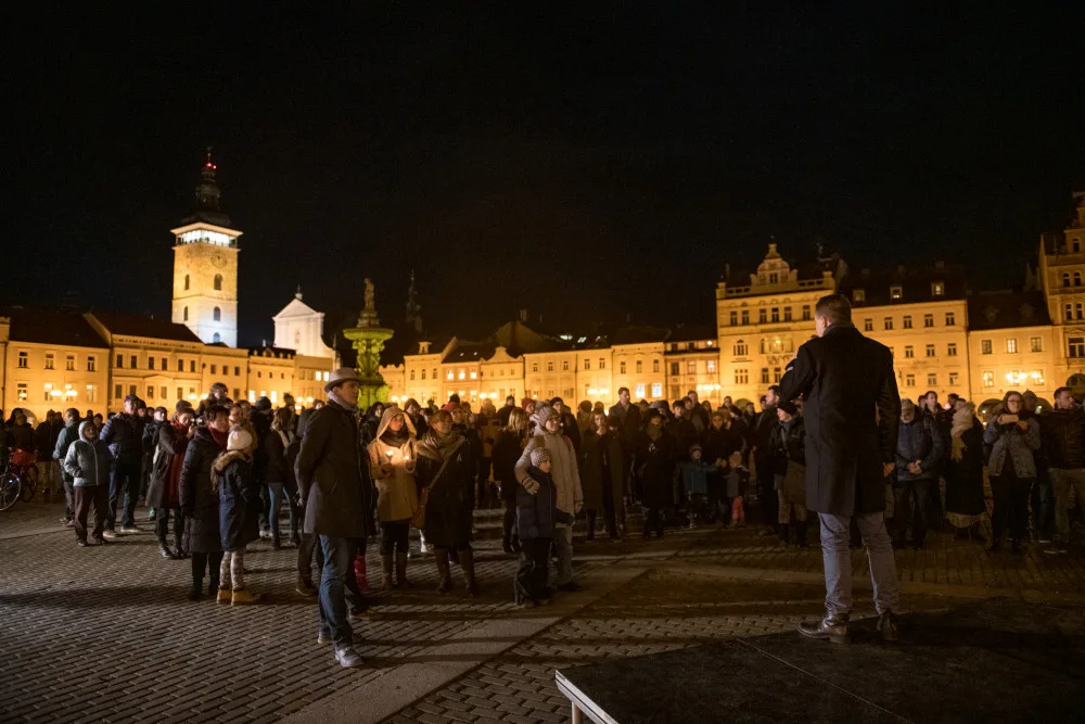 Lidé na náměstí uctili památku Jana Palacha