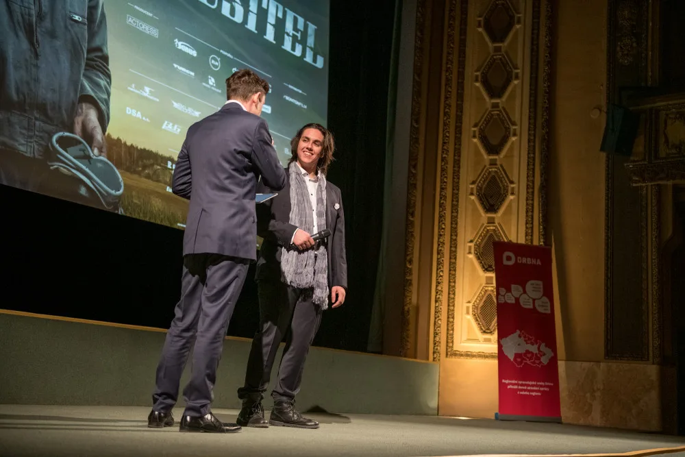Film Narušitel se chystá do kin, na premiéru přišly největší hvězdy českého hereckého nebe.
