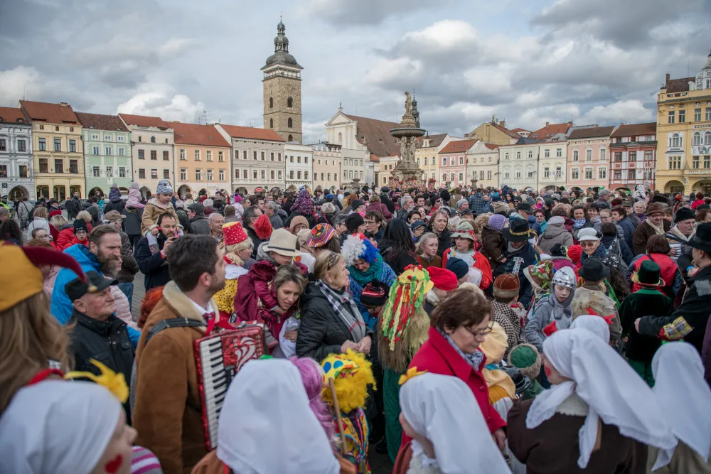 Budějckým náměstím prošel masopustní průvod