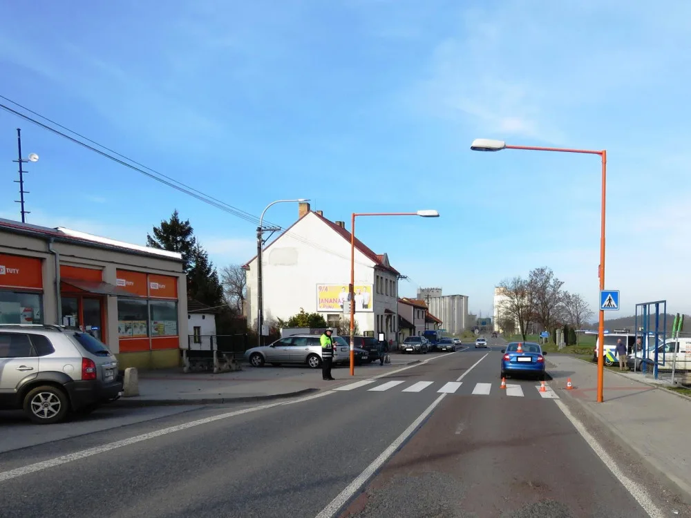 Policisté hledají svědka dopravní nehody