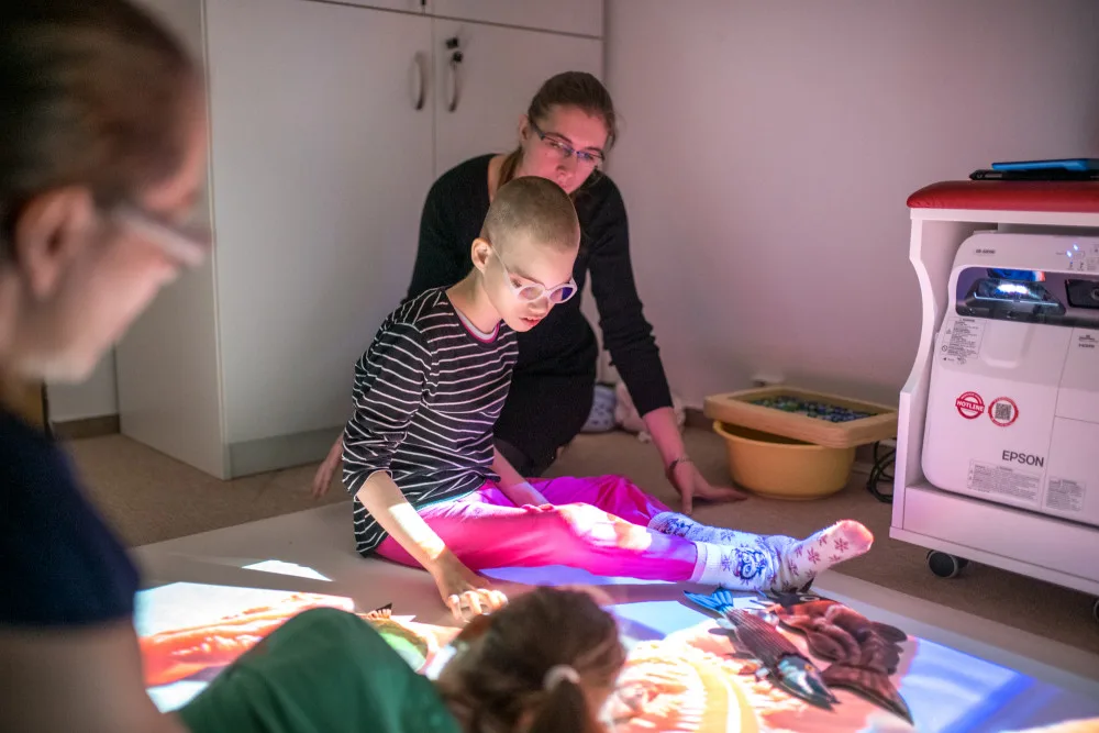 Centrum Bazalka má dvě multismyslové místnosti pro děti s těžkým kombinovaným  postižením a děti s poruchou autistického spektra
