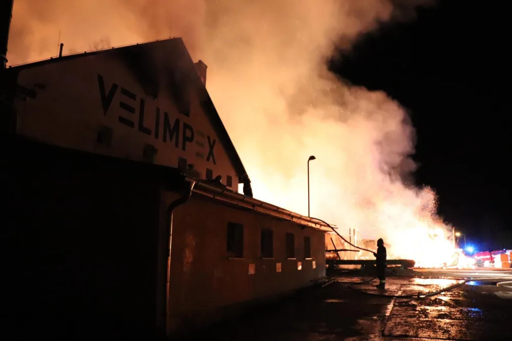 Požár pily v Mirkovicích minutu po minutě
