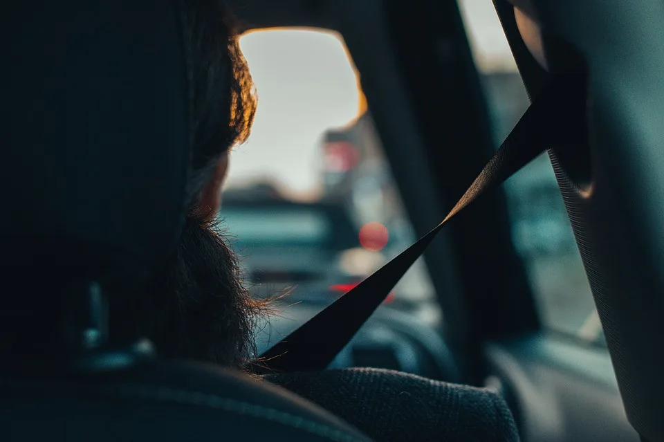 Téměř třetina usmrcených při autonehodách nebyla připoutána