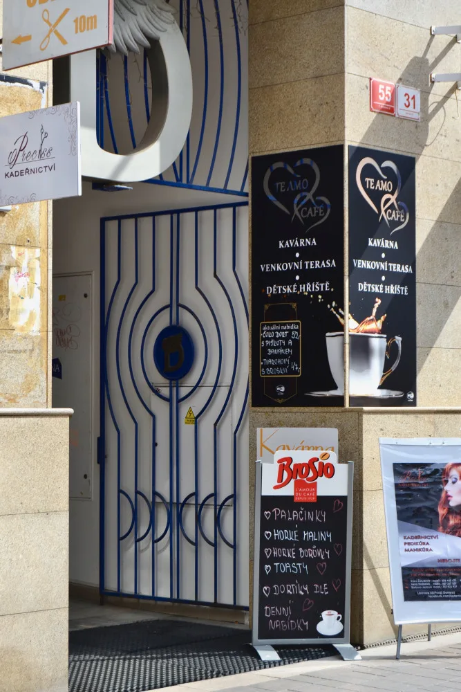 Nová sympatická kavárna Te amo Café na Lannovce láká na pohodové posezení a dobroty