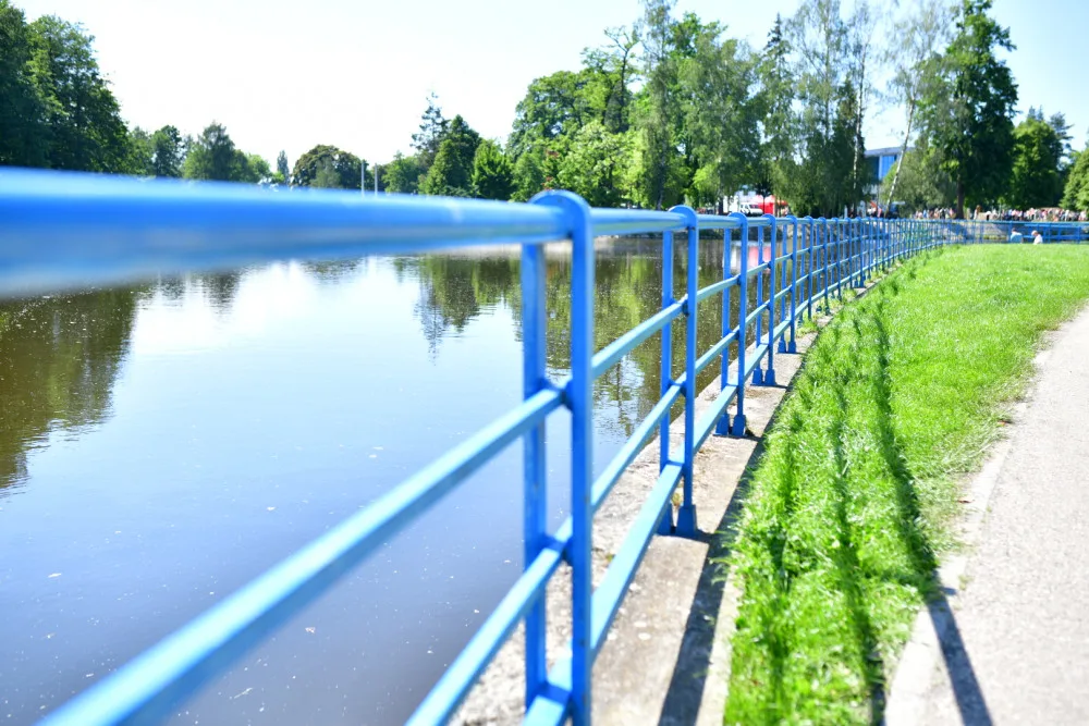 Město uvažuje o odstranění zábradlí u slepého ramene.