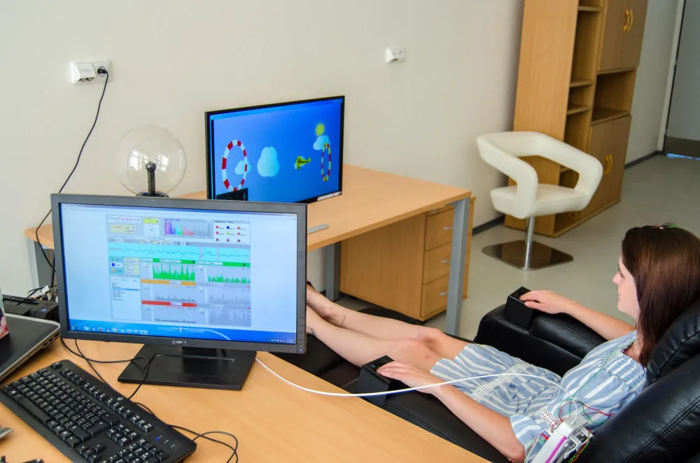 Biofeedback je biologická zpětná vazba zprostředkovávající informace o tělesných pochodech.