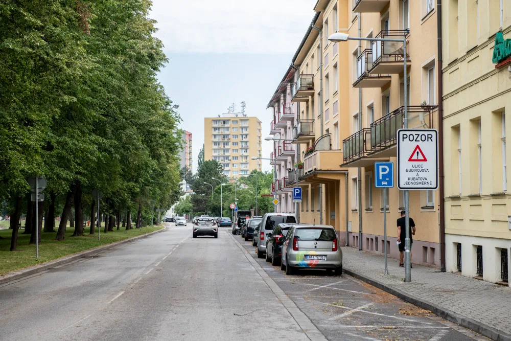 Modré zóny se rozšíří na Pražské předměstí od listopadu. První dva měsíce budou zdarma