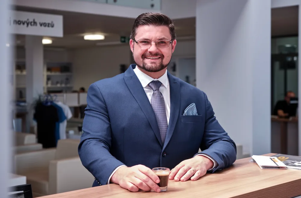 Jsme tu pro všechny, co chtějí nové auto, kvalitní autoservis a služby, říká ředitel CB Auto František Fišer