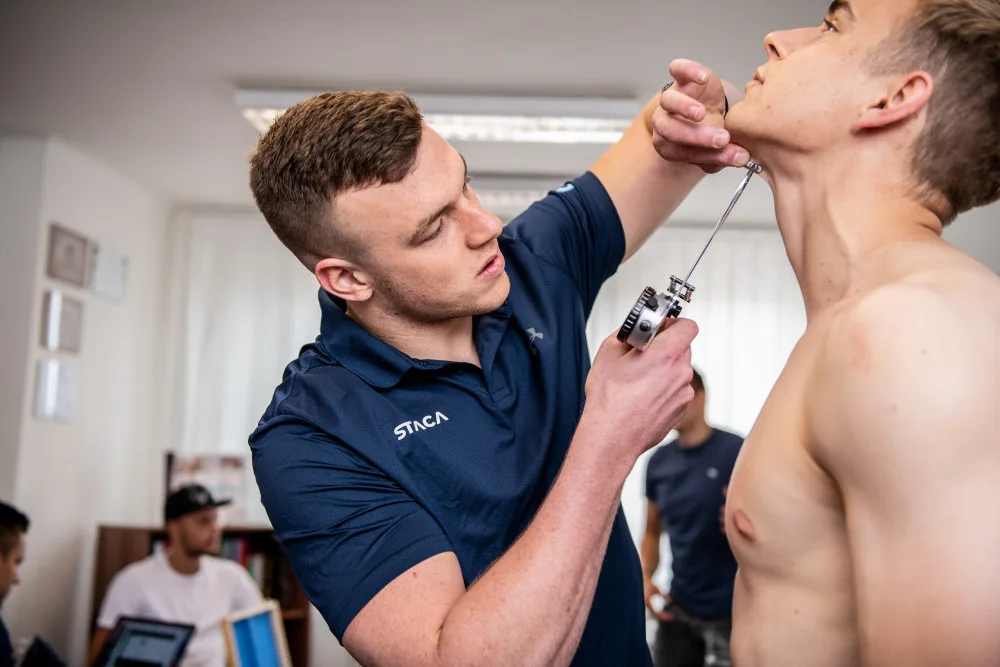 Nerad odmítám lidi, ale den má bohužel jen 24 hodin, říká budějcký trenér Dominik Kodras