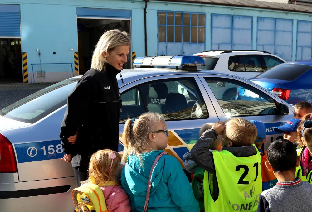 Stát se policistkou či policistou není jednoduché rozhodnutí, tato práce tě však zcela pohltí.