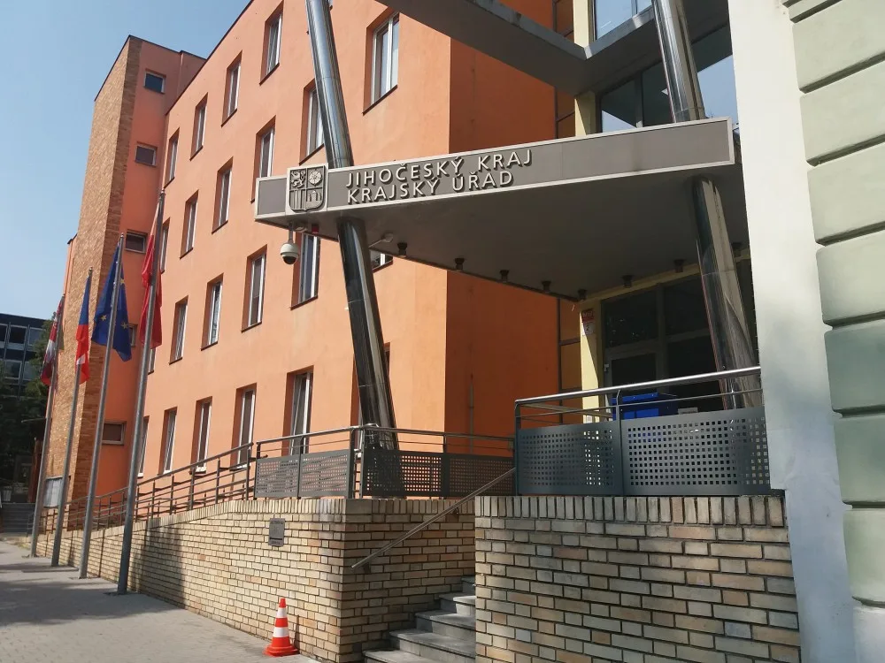 Z chaty Mládí na Šumavě by měl být moderní resort. Záměr kraje se opozičním zastupitelům nelíbí