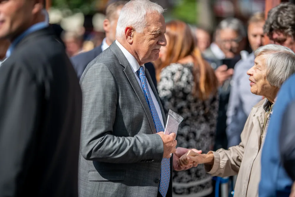 Na zahájení dorazil i Václav Klaus.