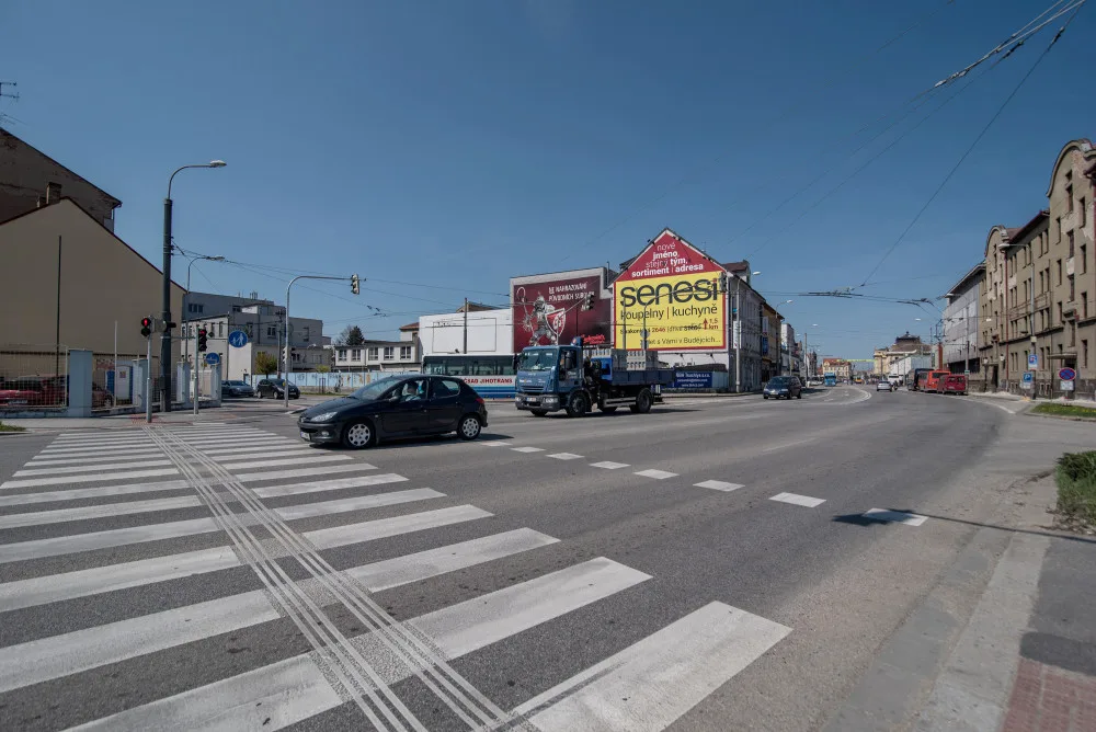 Další důležitou stavbou pro budějckou dopravu je tunel pod vlakovým nádražím, součást zanádražní komunikace.