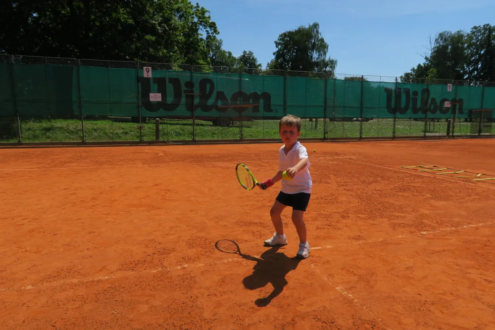 Budějcký tenisový klub LTC Tonstav – Service pořádá 3. září od 17 hodin nábor pro nejmenší zájemce.