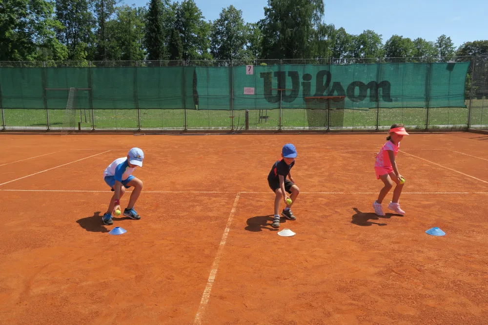 Budějcký tenisový klub LTC Tonstav – Service pořádá 3. září od 17 hodin nábor pro nejmenší zájemce.