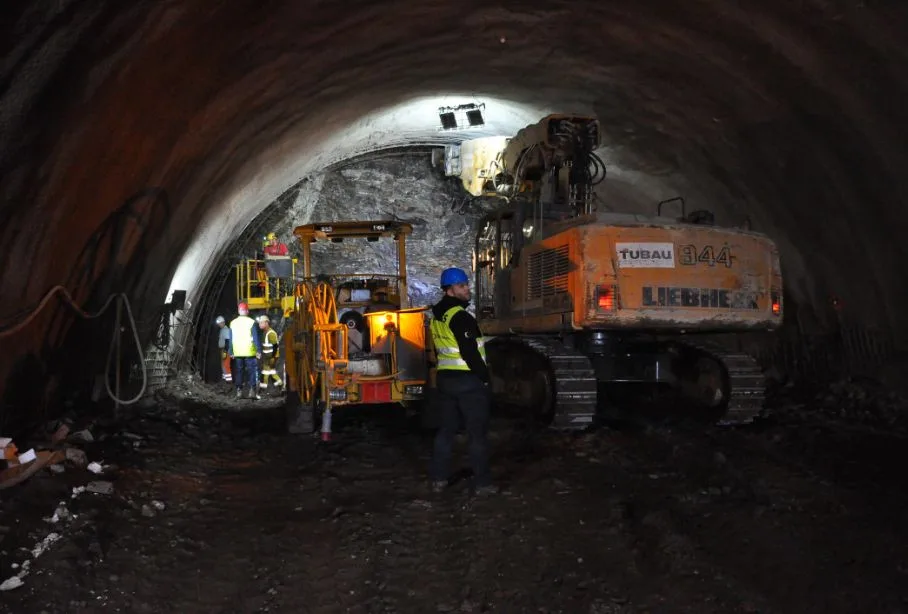 Ražba tunelu 