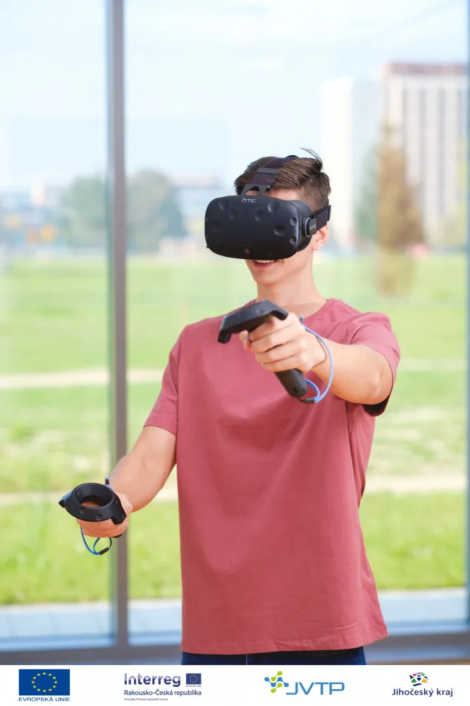 Inspirujte se od firem v regionu. Staňte se součástí digitálního hubu a získejte informační podporu