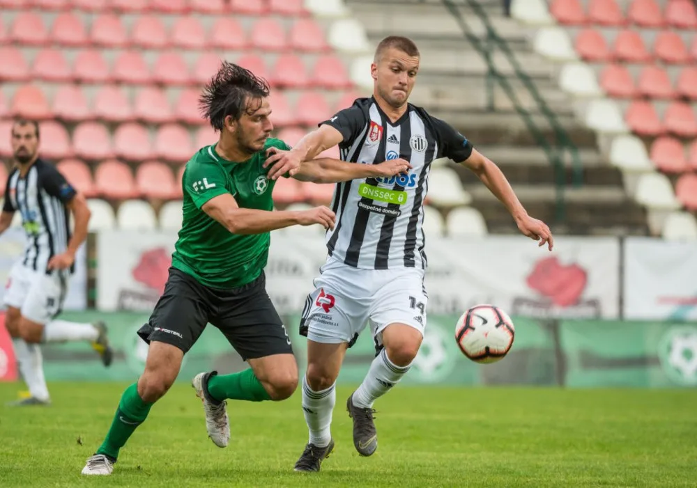Slovan po třech zápasech opět naplno bodoval. Budějckému Dynamu nastřílel čtyři branky