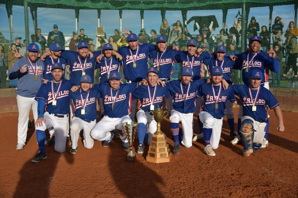Softbalisté Ledenic vyhráli poprvé v historii českou extraligu.