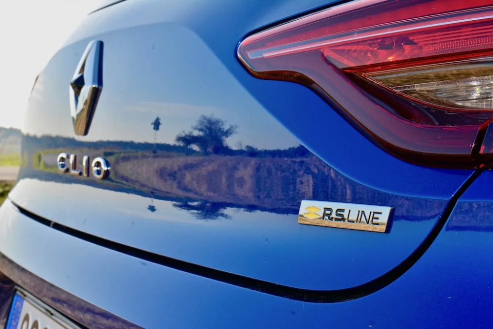 Kompaktní i svižné. Pátá generace Renaultu Clio osloví i sportovně naladěné zájemce.