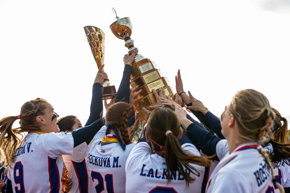 Softbalistky z Ledenic ovládly letošní extraligu a získaly zlatý hattrick