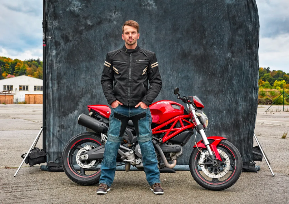 Vyhrajte dárkový poukaz na kvalitní a bezpečné moto oblečení od jihočeské firmy MBW