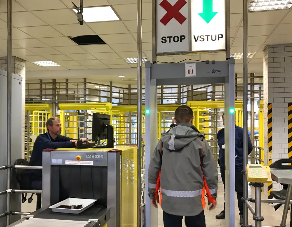 ČEZ posiluje bezpečnost svých jaderných elektráren. Jen v Temelín má nově více než osm stovek zaměstnanců bezpečnostní prověrku NBÚ