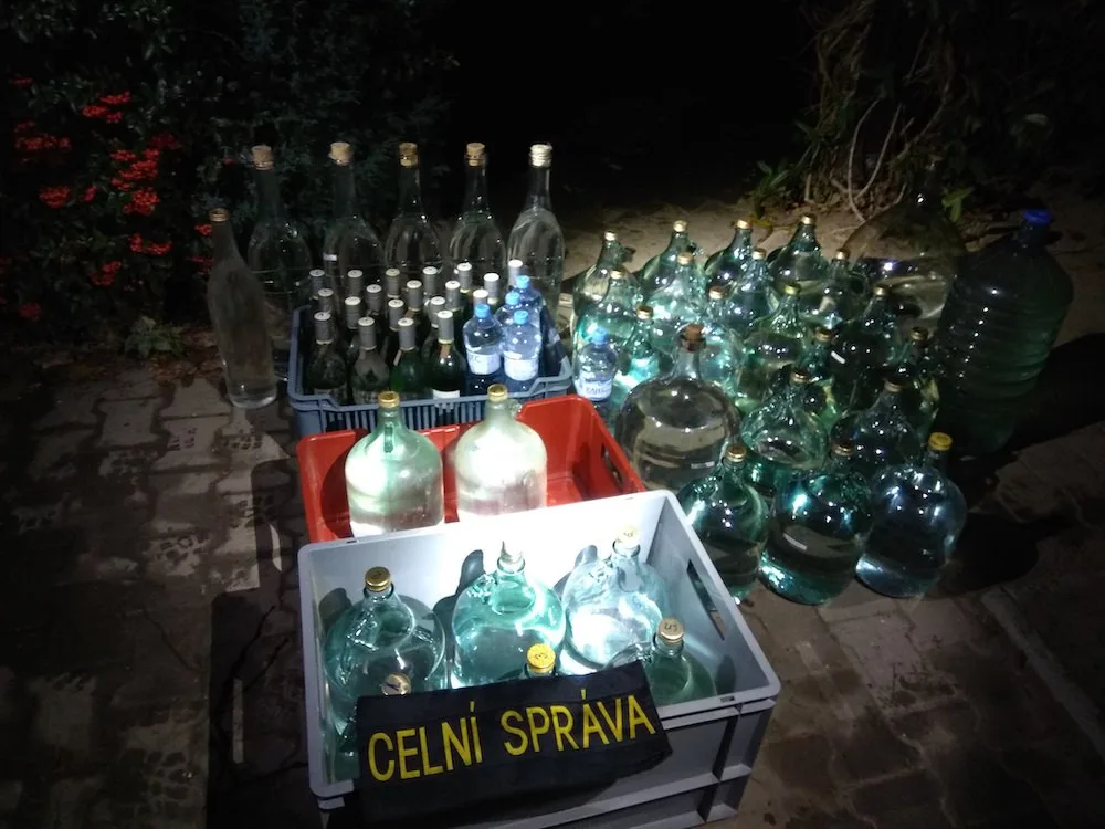 2019-12-30-941Nelegální pálenice2