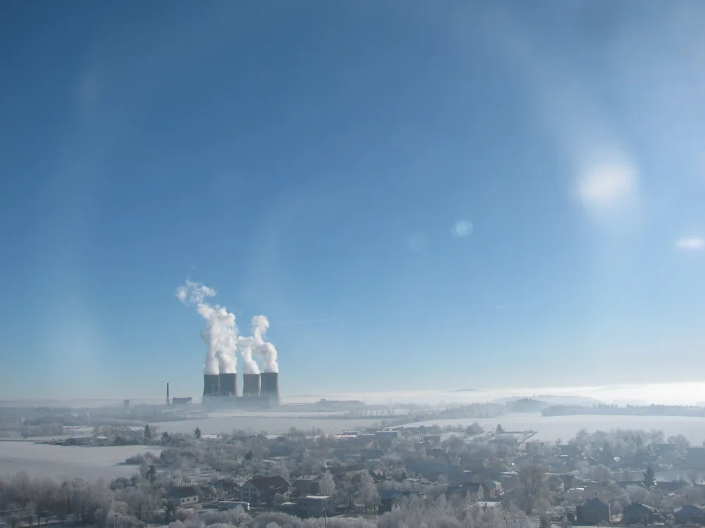 Dnes krátce po poledni obnovil první blok výrobu elektřiny