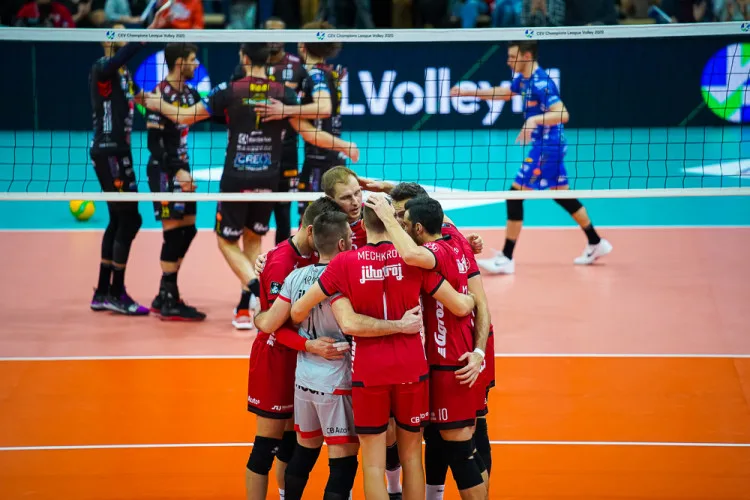 Jihostroj zítra odehraje zápas s nejlepším klubem světa