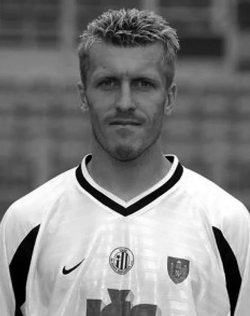 Ve věku 47 let zemřel bývalý ligový fotbalista Penner
