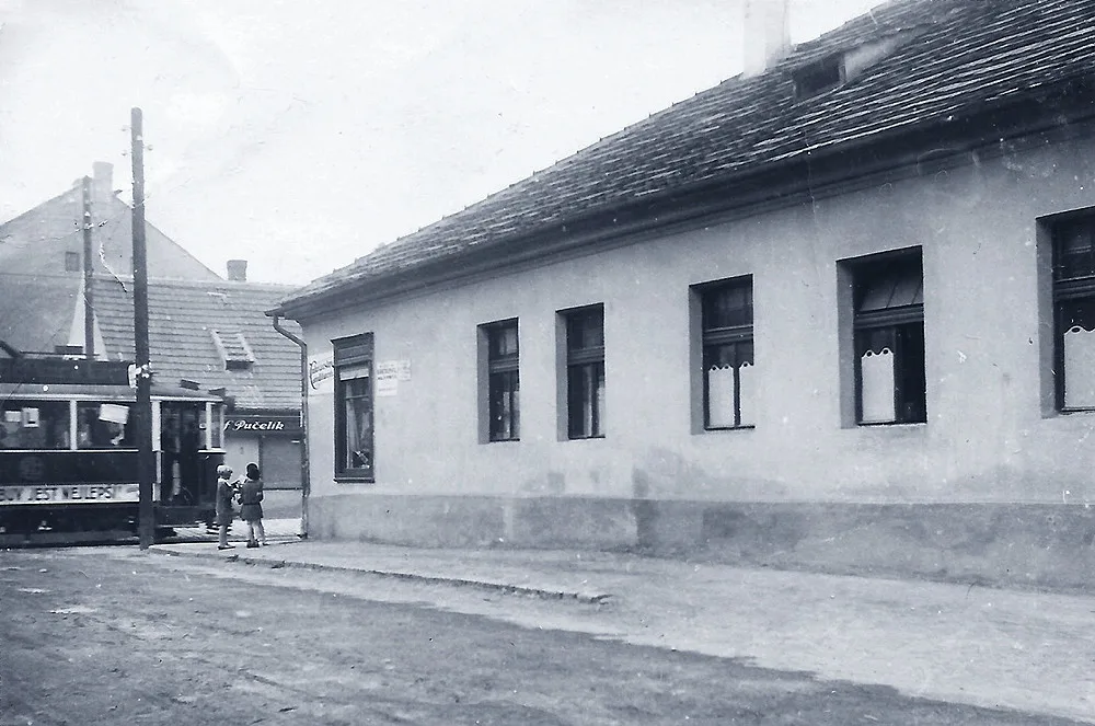 Tramvaj Lidicka modra
