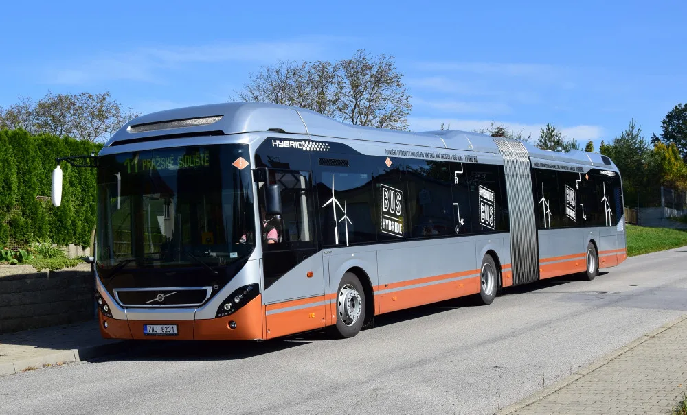 Dopravní podnik koupil hybridní autobus Volvo 7900LAH