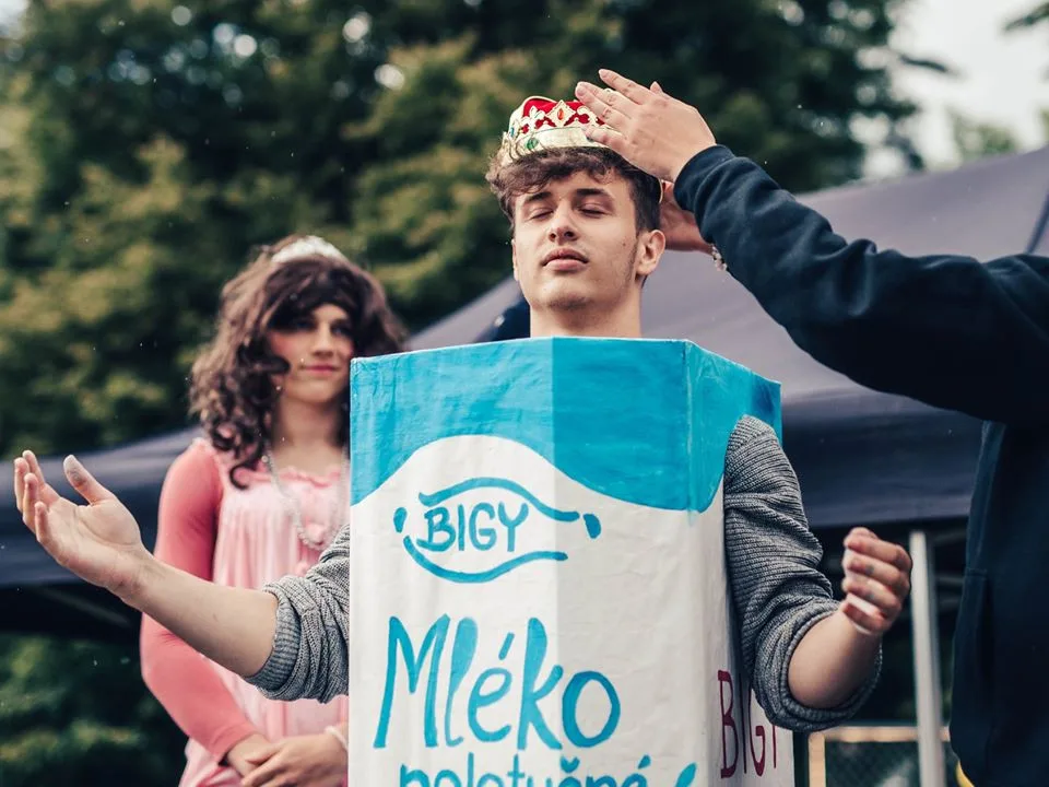 Budějovický Majáles vyvrcholil závěrečným průvodem. Králem se stal Jakub Vaculík
