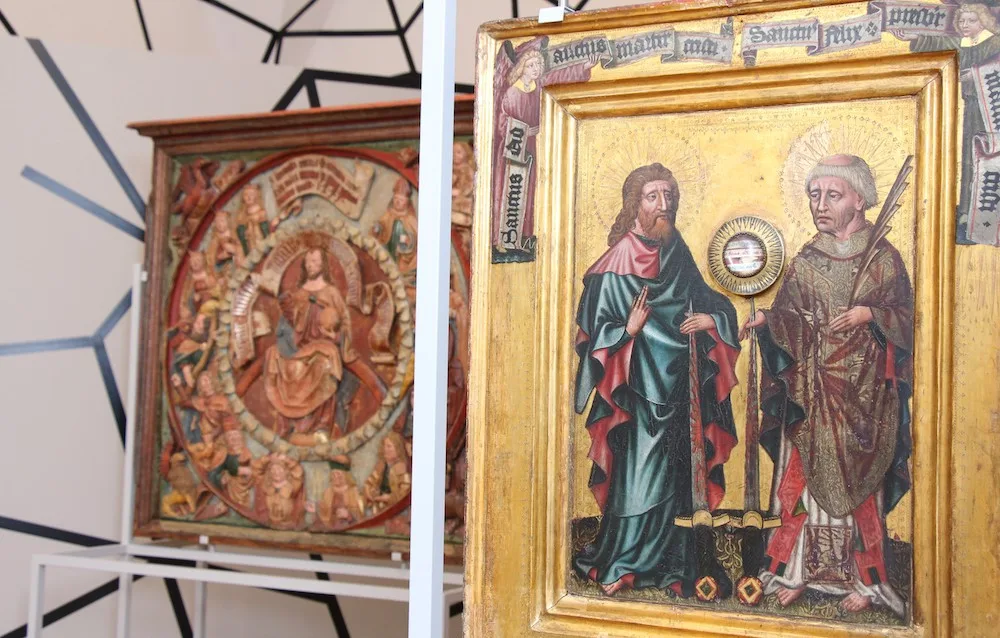 Autoři expozice Meziprůzkumy v Alšově jihočeské galerii: Nastal čas zbavit se předsudků