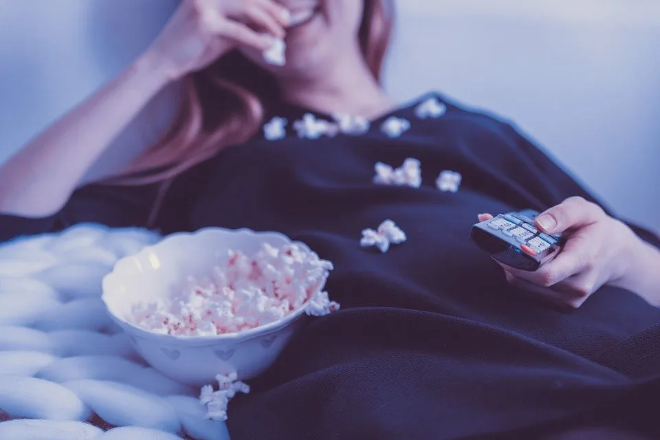 Pandemie přinesla nelegální stahování filmů. V kinech chybí nové filmy
