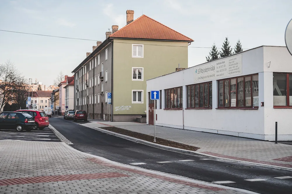 Rekonstrukce Nerudovky pokračuje. Práce na dalším úseku začnou tento týden