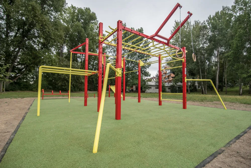 U cyklostezky vznikne nové workoutové hřiště