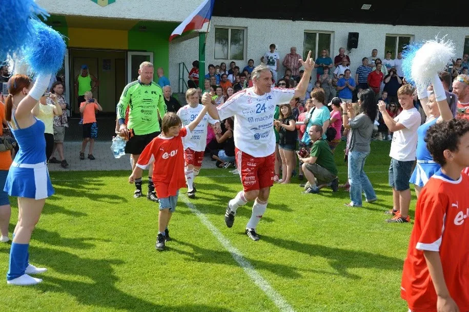 SOUTĚŽ: Sportovní odpoledne ve Strunkovicích podpoří Arpidu. Vystoupí Olga Lounová a Helena Vondráčková