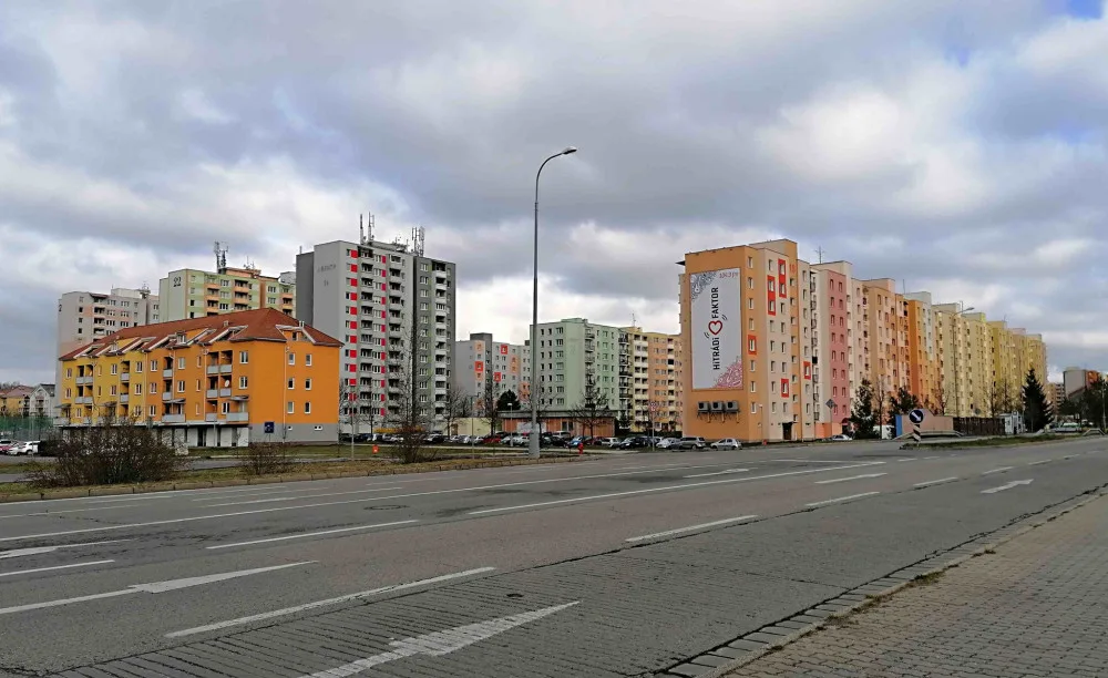 Zastávky na Máji projdou opravou, studenti budou jezdit výhodněji