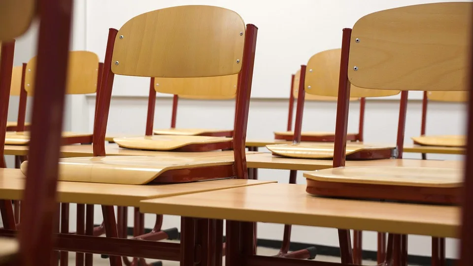 Budějce v létě dají na opravy škol desítky milionů korun