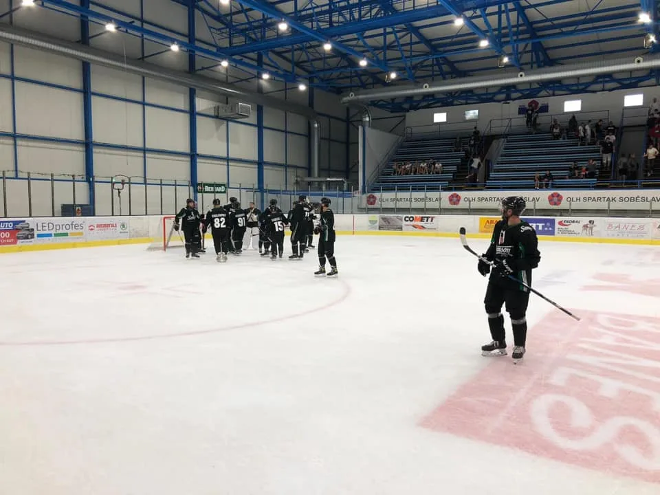 Hanzal zlákal do krajské ligy trojici hráčů se zkušenostmi z NHL